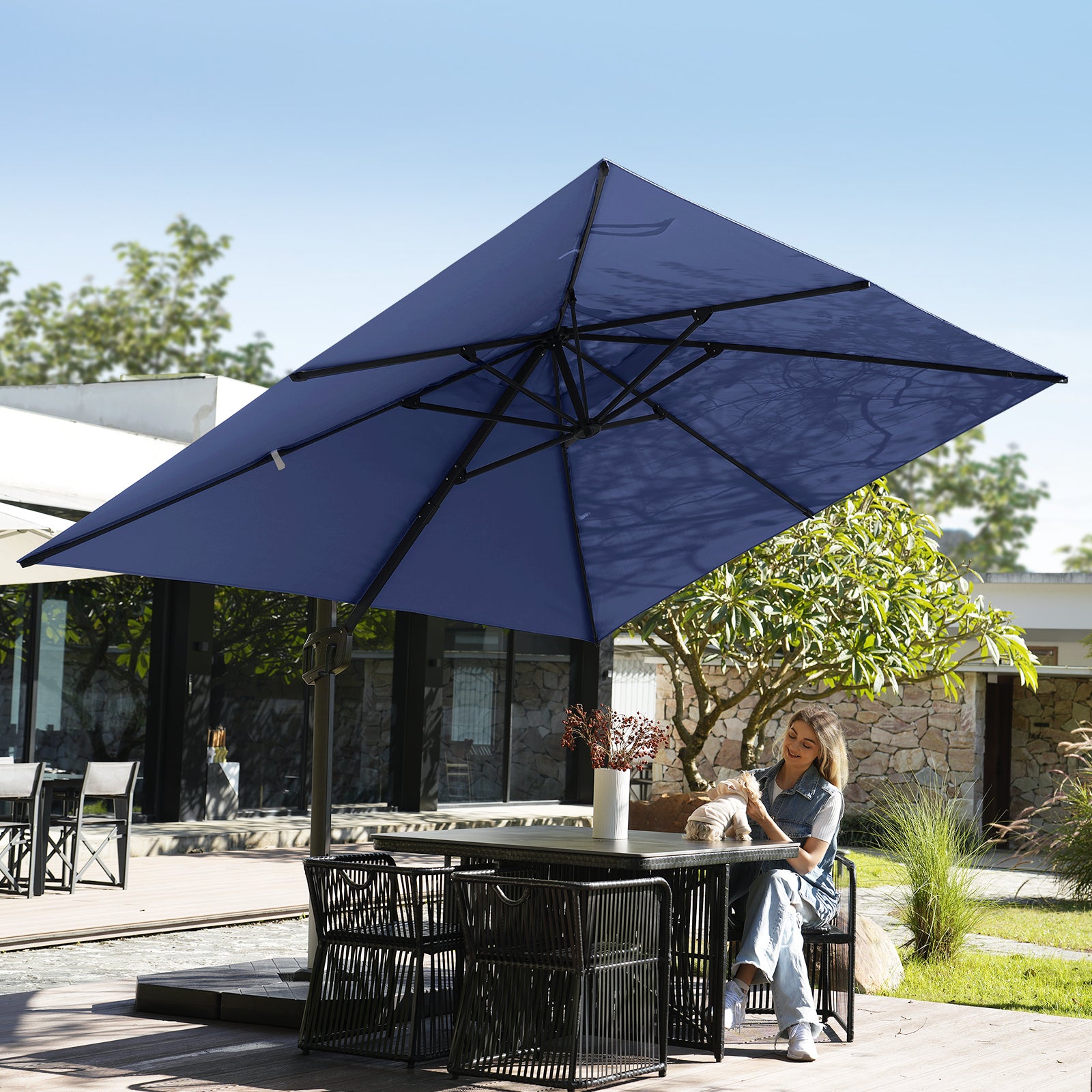 iScooter Outdoor Cantilever Telescopic Umbrella