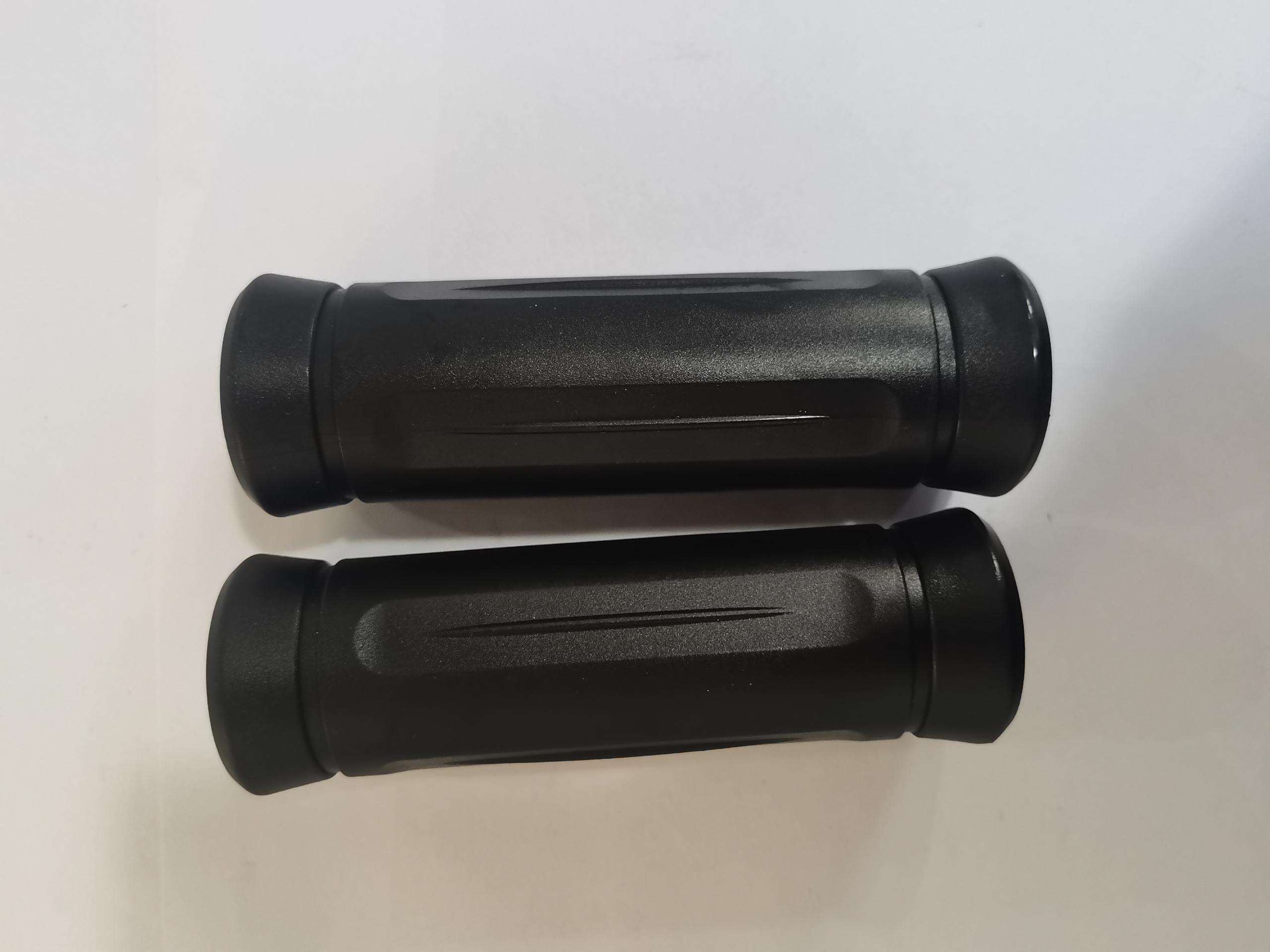 Handlebar grips (a pair) for ix5s